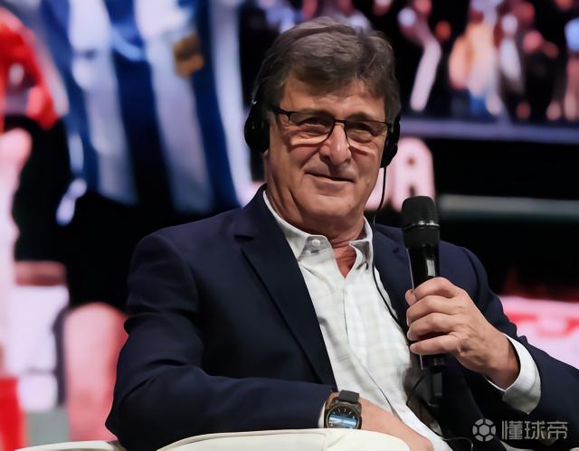 肯佩斯：相较梅西我更喜欢马拉多纳，但说不定之后我会改主意